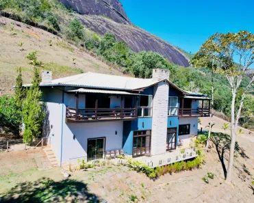 Casa com 5 Quartos à venda, 1060m² no Samambaia, Petrópolis
