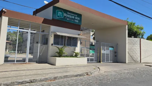 Apartamento com 2 Quartos para alugar, 60m² no Tabuleiro do Martins, Maceió