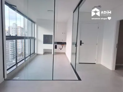 Apartamento com 3 Quartos para alugar, 120m² no Meia Praia, Itapema