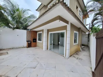 Casa com 2 Quartos à venda, 120m² no Guaratiba, Rio de Janeiro
