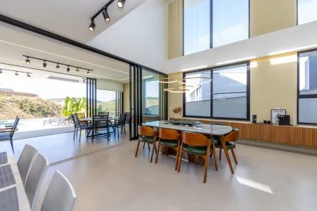 Casa de Condomínio com 4 Quartos à venda, 409m² no São Pedro, Juiz de Fora
