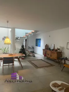 Sobrado com 4 Quartos à venda, 200m² no Caxingui, São Paulo