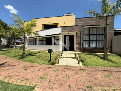 Casa de Condomínio com 3 Quartos à venda, 280m² no Ipiranga, Louveira