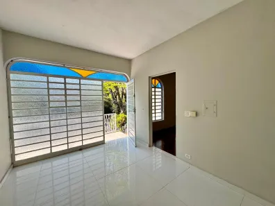 Casa de Condomínio com 3 Quartos para alugar, 180m² no Sousas, Campinas