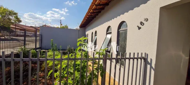 Casa com 4 Quartos à venda, 140m² no Cafezal, Londrina