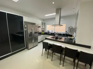 Sobrado com 5 Quartos para alugar, 348m² no Alphaville Flamboyant Residencial Araguaia, Goiânia