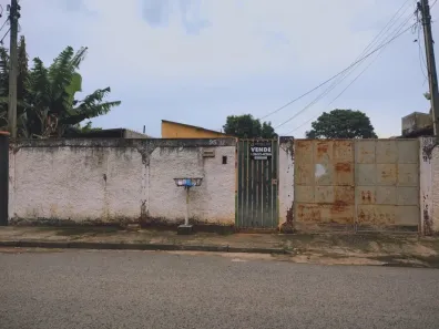 Casa com 2 Quartos à venda, 300m² no Loteamento Fernando Camargo Nogueira, Taubaté