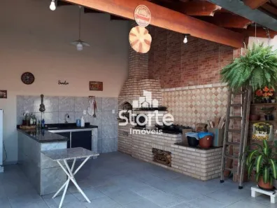 Casa com 3 Quartos à venda, 210m² no Guarani, Uberlândia