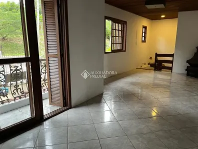 Casa com 2 Quartos à venda, 223m² no Vila Nova, Porto Alegre