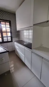 Sobrado com 3 Quartos à venda, 130m² no Dona Rosarinha, Santa Luzia