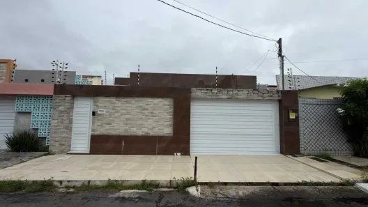 Casa com 4 Quartos à venda, 150m² no Grageru, Aracaju
