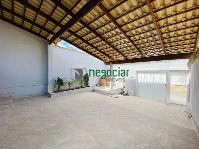 Casa com 2 Quartos para alugar, 94m² no Brasiléia, Betim
