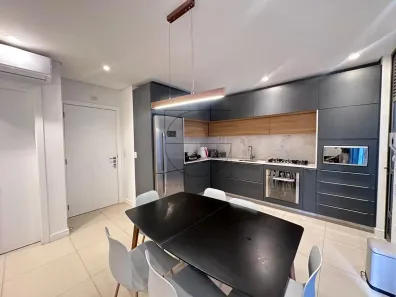 Apartamento com 3 Quartos à venda, 90m² no Jurerê, Florianópolis