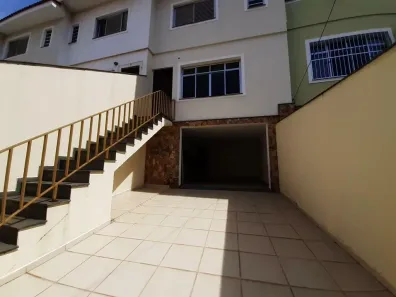 Sobrado com 2 Quartos à venda, 100m² no Vila Nivi, São Paulo