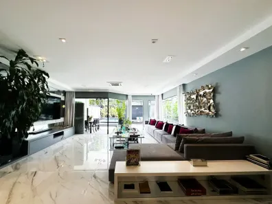 Casa de Condomínio com 3 Quartos à venda, 369m² no Jardim Panorama, São Paulo