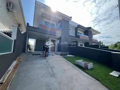 Casa com 3 Quartos à venda, 108m² no Campeche, Florianópolis