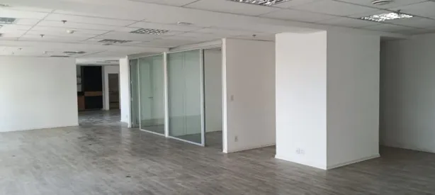 Sala Comercial para alugar, 200m² no Vila São Francisco (Zona Sul), São Paulo