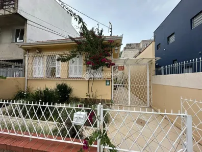 Casa com 3 Quartos para alugar, 240m² no São Geraldo, Porto Alegre