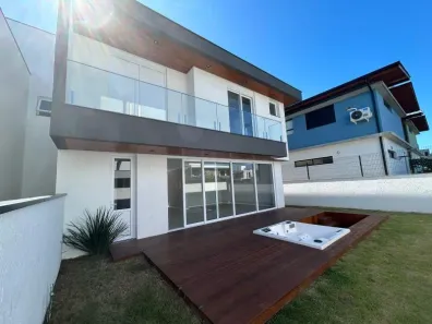 Casa com 3 Quartos à venda, 201m² no Rio Tavares, Florianópolis