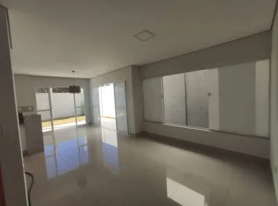 Casa de Condomínio com 3 Quartos para alugar, 144m² no Granja Marileusa, Uberlândia