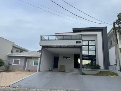 Casa de Condomínio com 3 Quartos à venda, 290m² no Jd. Nova Cachoeira, Cachoeira Paulista