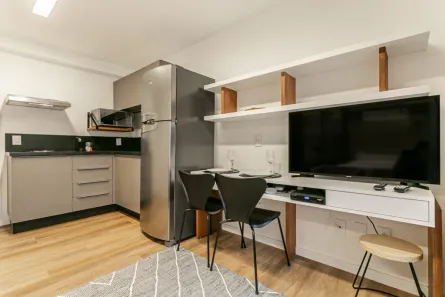 Apartamento com 1 Quarto para alugar, 27m² no Centro, Florianópolis