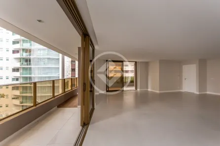 Apartamento com 4 Quartos à venda, 233m² no Água Verde, Curitiba