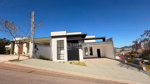 Casa de Condomínio com 3 Quartos à venda, 210m² no Parque Imperador, Bragança Paulista