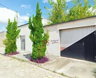 Sobrado com 5 Quartos à venda, 246m² no Jardim Santa Maria, Jacareí