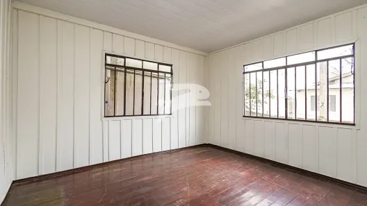 Casa com 3 Quartos para alugar, 120m² no Novo Mundo, Curitiba
