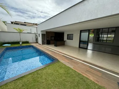 Casa com 3 Quartos à venda, 300m² no Setor Habitacional Arniqueira, Brasília