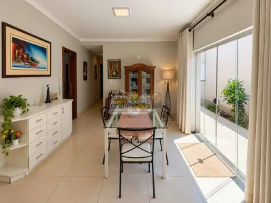 Casa com 3 Quartos à venda, 167m² no Conjunto Sete Colinas, Uberaba
