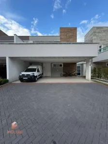 Casa de Condomínio com 4 Quartos à venda, 201m² no Arujázinho I, II e III, Arujá