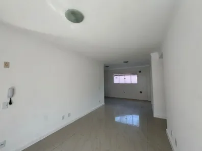 com 1 Quarto para alugar, 70m² no Centro, Timbó