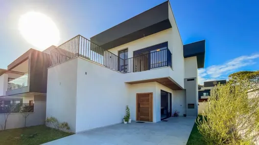 Casa com 4 Quartos à venda, 221m² no Rio Tavares, Florianópolis