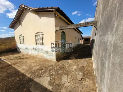 Casa com 3 Quartos à venda, 100m² no Granada, Uberlândia