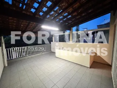 Sobrado com 3 Quartos à venda, 218m² no Pestana, Osasco