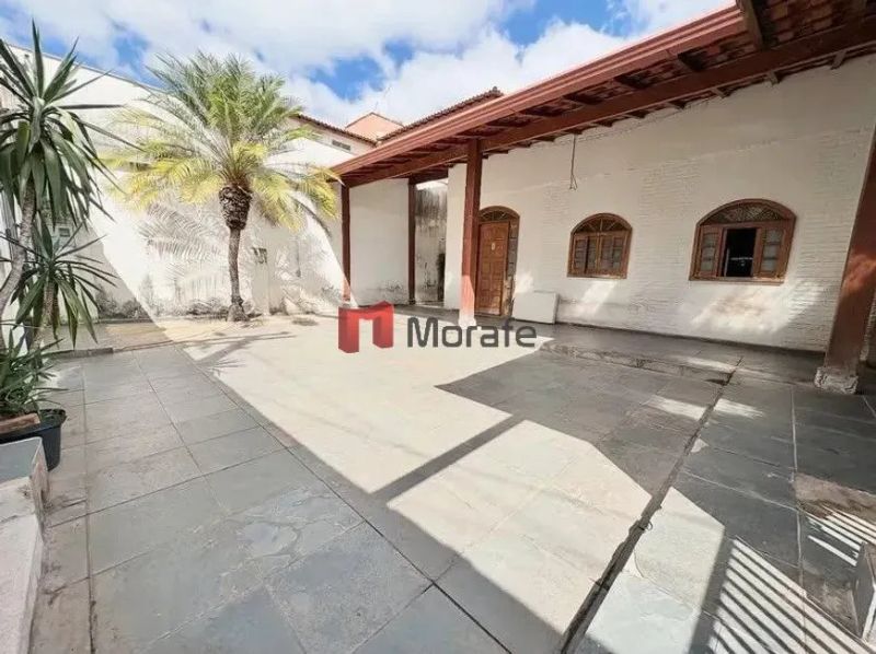 Casa com 3 quartos — Bandeirantes (Pampulha), Belo Horizonte