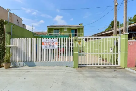 Sobrado com 3 Quartos à venda, 147m² no Uberaba, Curitiba