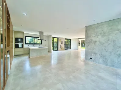 Casa de Condomínio com 4 Quartos para alugar, 319m² no Bosque do Vianna, Cotia