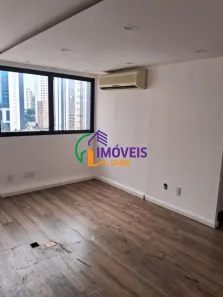 Sala Comercial à venda, 32m² no Santo Amaro, São Paulo