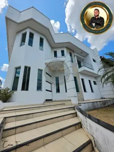 Sobrado com 4 Quartos à venda, 479m² no Adrianópolis, Manaus