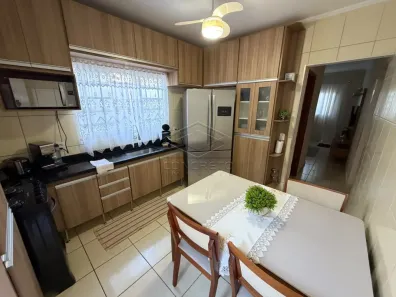 Casa com 3 Quartos à venda, 132m² no Jardim João Paccola, Lençóis Paulista