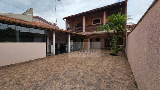 Sobrado com 3 Quartos à venda, 186m² no Jardim Uirá, São José dos Campos