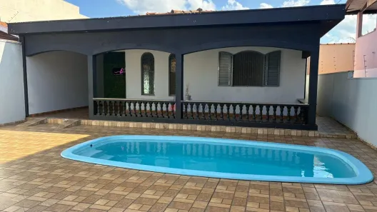 Casa com 3 Quartos para alugar, 150m² no Vila Sonia, São Carlos