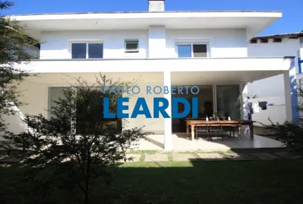 Sobrado com 4 Quartos à venda, 480m² no Alto de Pinheiros, São Paulo