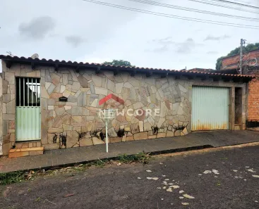 Casa com 2 Quartos à venda, 145m² no Santa Luzia, Uberlândia