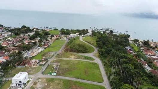 Lote/Terreno à venda, 389m² no Portal da Olaria, São Sebastião