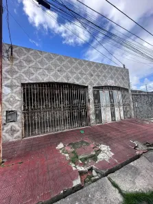Casa com 6 Quartos à venda, 350m² no Pereira Lobo, Aracaju