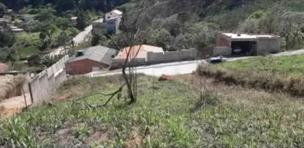 Lote/Terreno à venda, 750m² no Recanto Maravilha III, Santana de Parnaíba